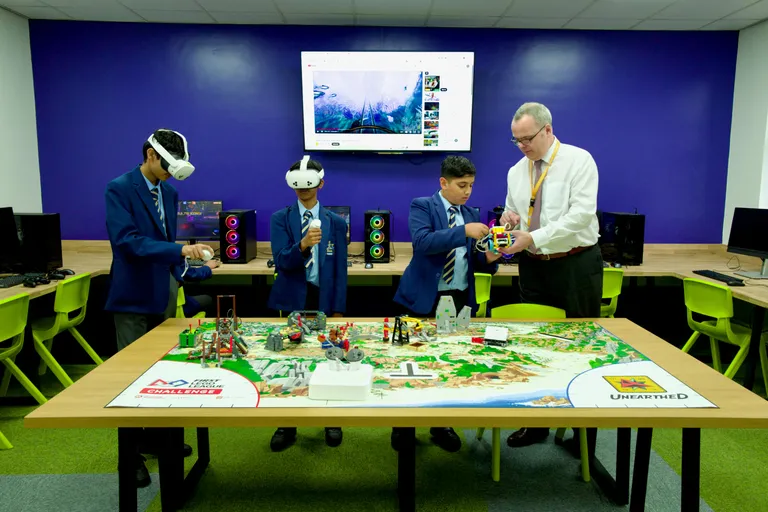 Hulme Grammar teacher Stephen Norbury wins national AI Innovation in Education Award